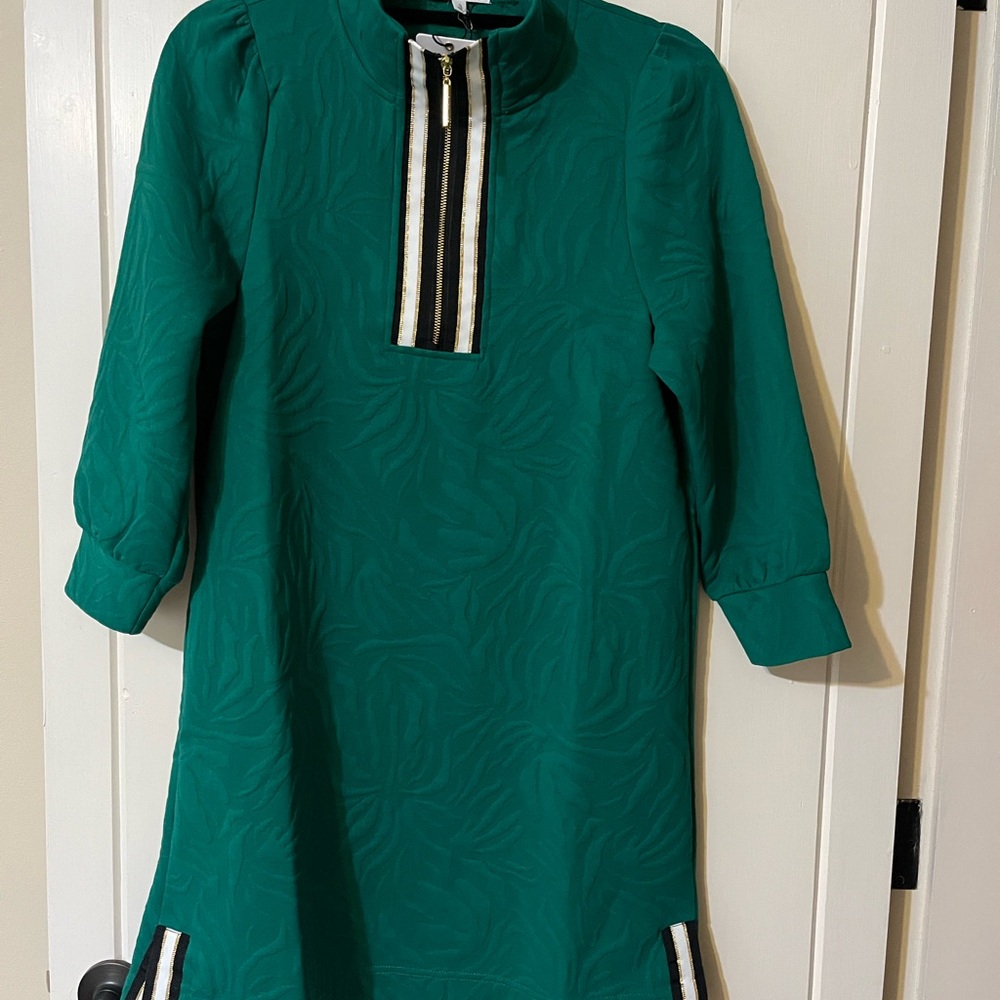 Mary Square 1/4 zip green dress. Size Small. EUC